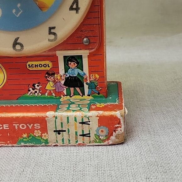 Fisher Price Corn popper, Mother Goose Says, teaching clock.( set H) - Picture 10 of 13